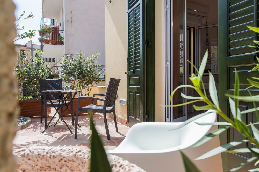Nonna Anna Rooms Palermo Bagian luar foto