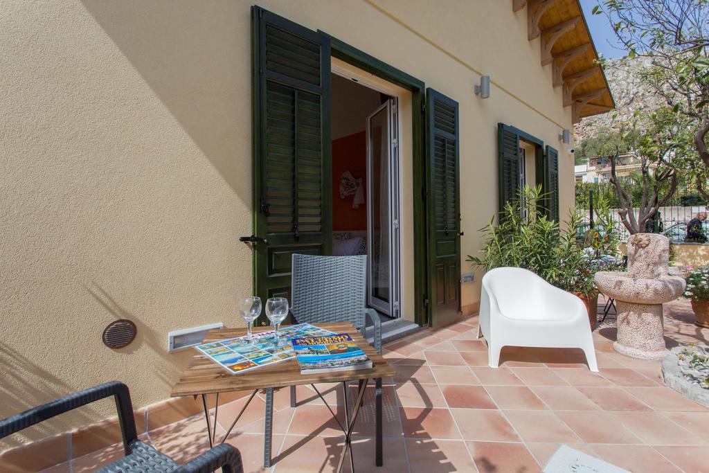 Nonna Anna Rooms Palermo Bagian luar foto