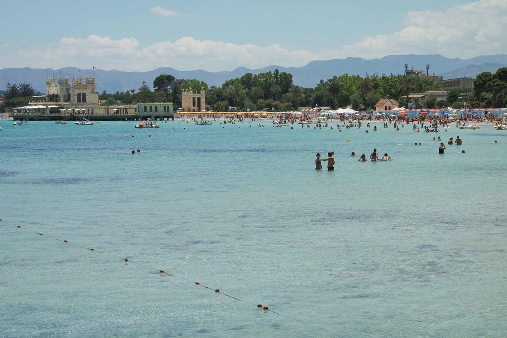 Nonna Anna Rooms Palermo Bagian luar foto