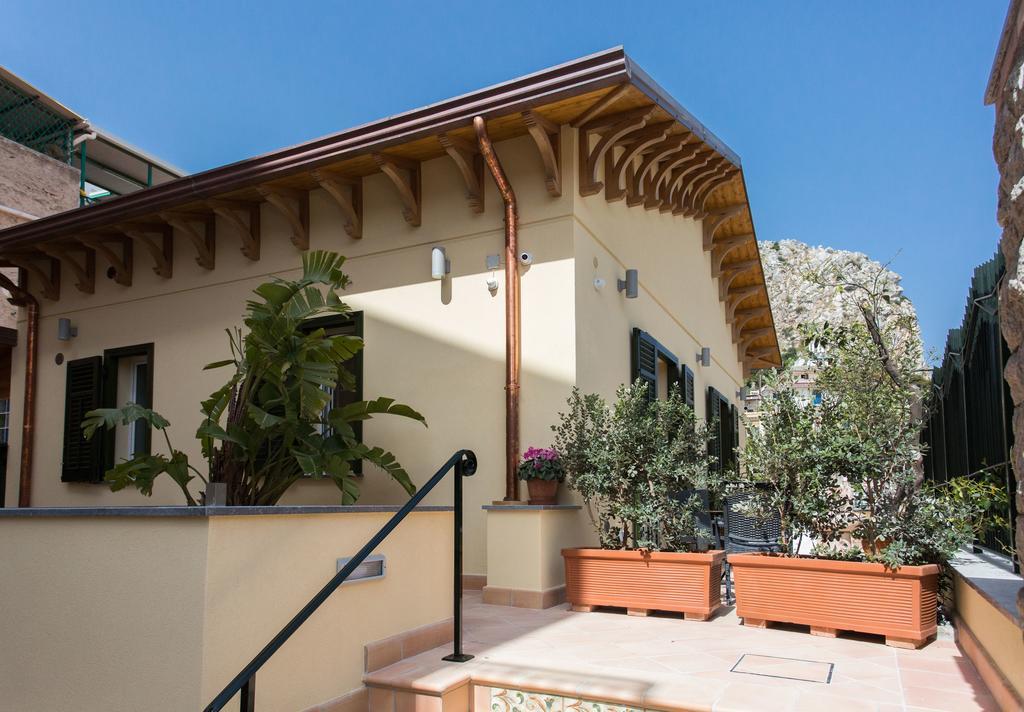 Nonna Anna Rooms Palermo Bagian luar foto
