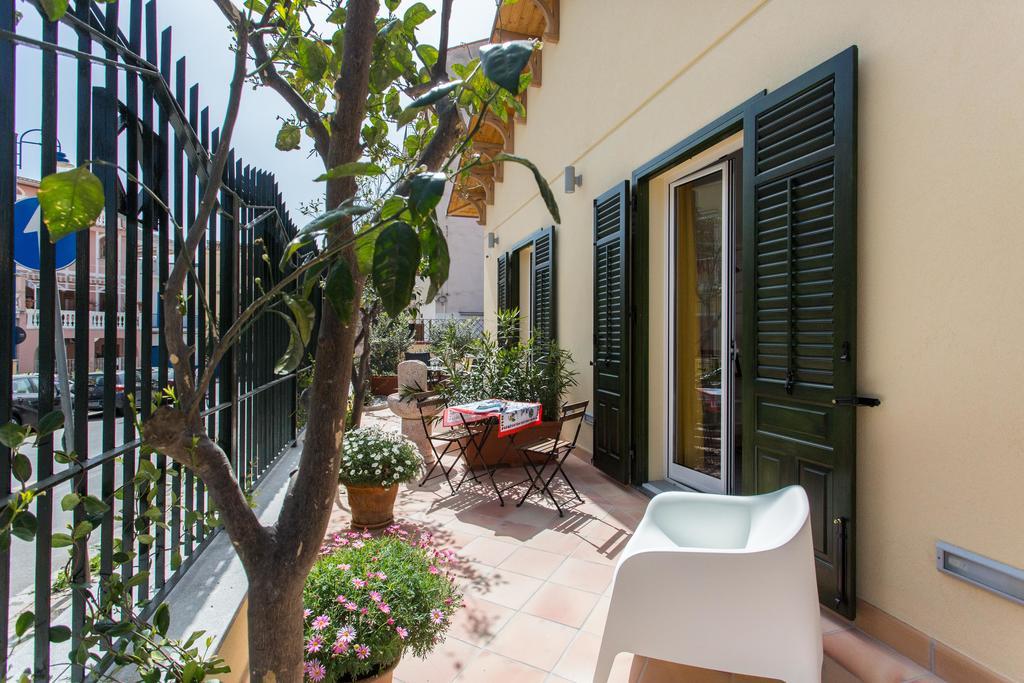 Nonna Anna Rooms Palermo Bagian luar foto