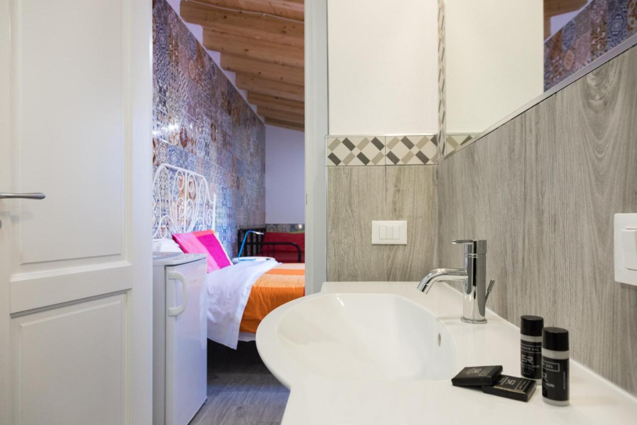 Nonna Anna Rooms Palermo Bagian luar foto